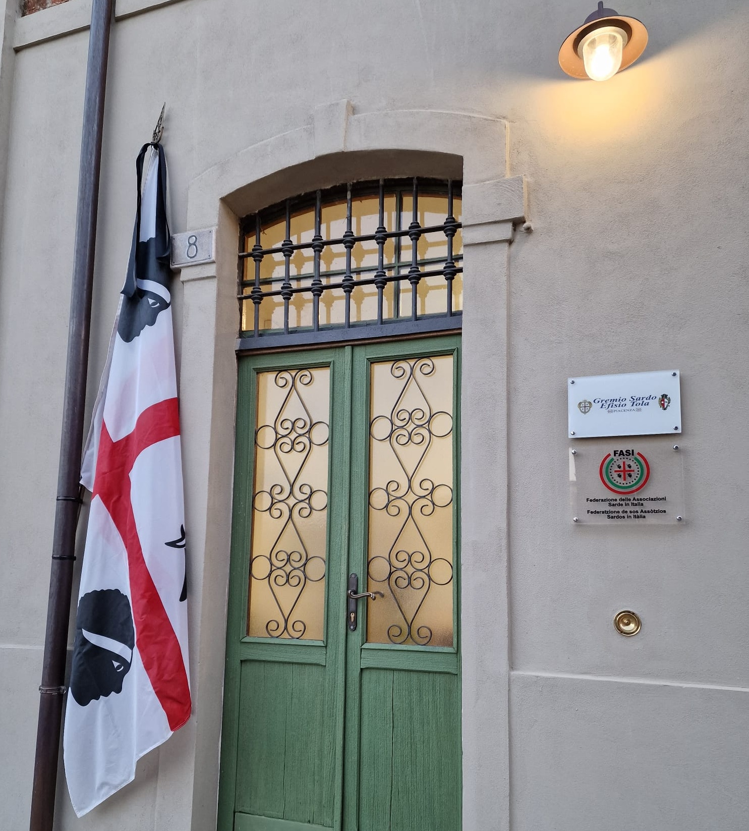 La FASI piange Gigi Riva: “Un mito per la Sardegna e per gli emigrati sardi”