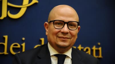 Il presidente della IX Commissione Trasporti Salvatore Deidda: “Con la forza dei circoli Fasi costruiremo una vera e nuova continuità”